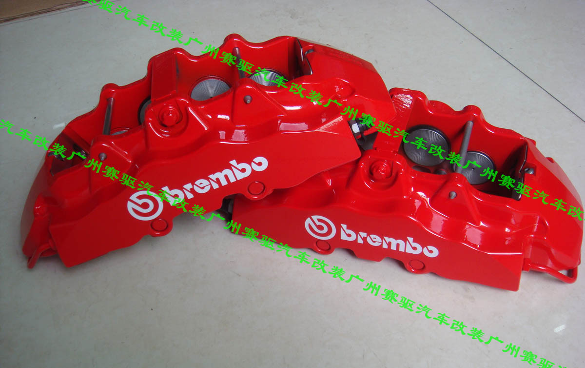 意大利BREMBO 紅色8活塞競(jìng)技版卡鉗 BREMBO GT版8活塞鮑魚(yú) 大大提升剎車(chē)性能