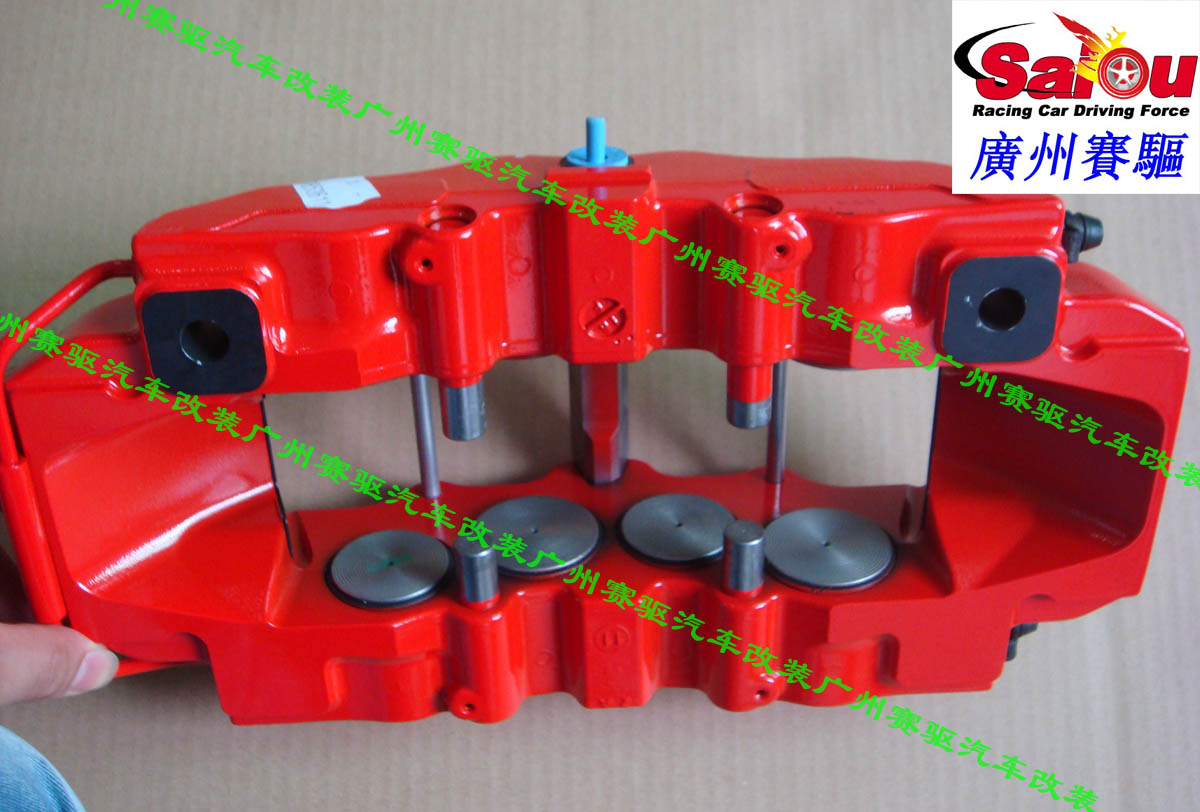 意大利BREMBO 紅色8活塞競(jìng)技版卡鉗 BREMBO GT版8活塞鮑魚(yú) 大大提升剎車(chē)性能