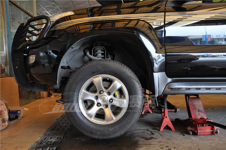 小改豐田霸道前輪剎車系統 搭配AP5040剎車競技版卡鉗