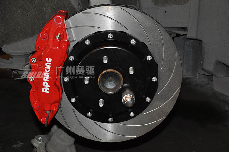 為改裝而生！銳志剎車升級英國AP剎車前六后四