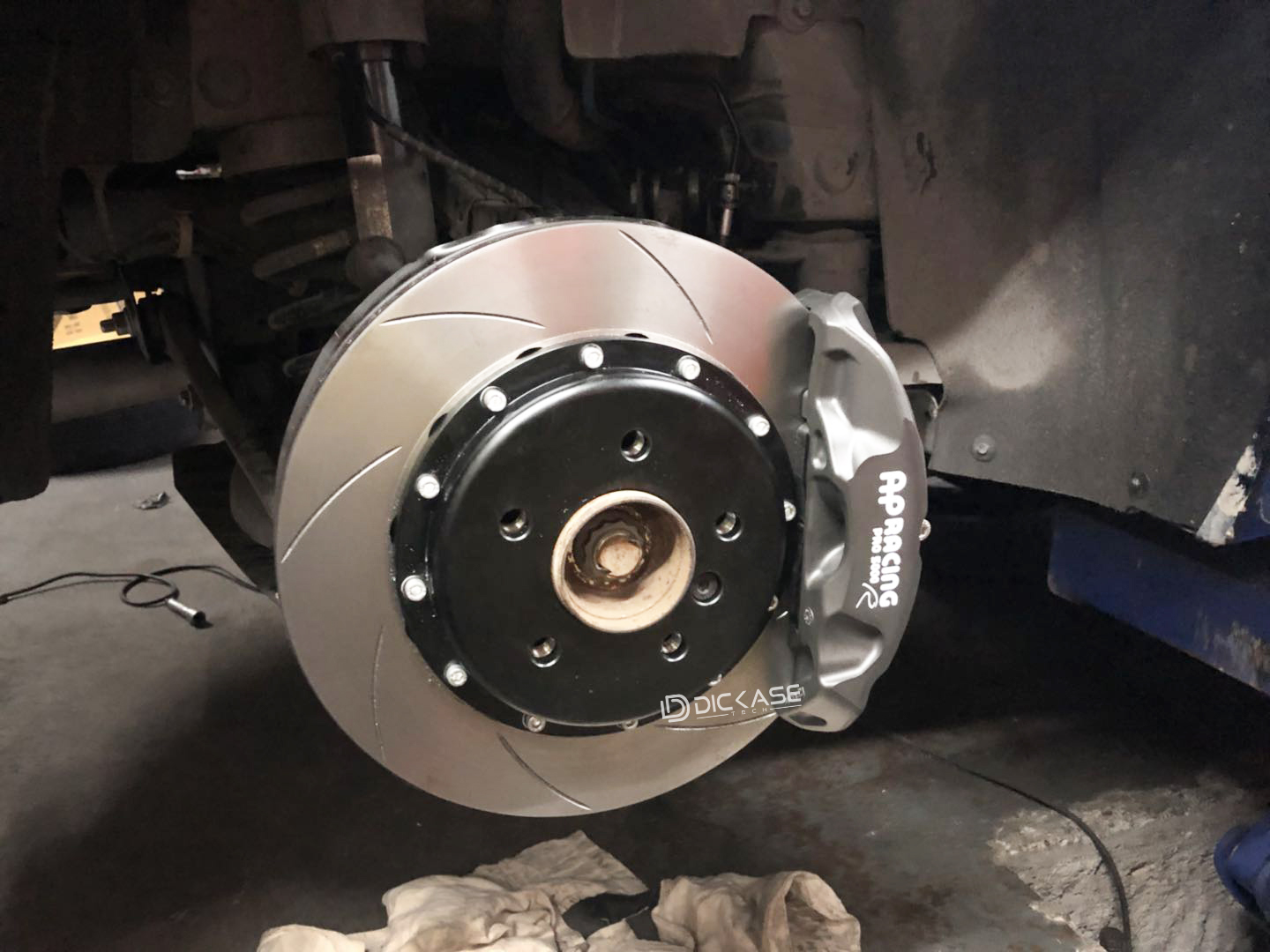 寶馬F20改裝，AP5000R競技系列剎車