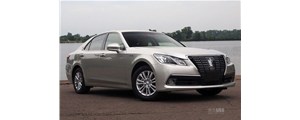 將2015年上市 國產(chǎn)全新豐田皇冠實車現(xiàn)身